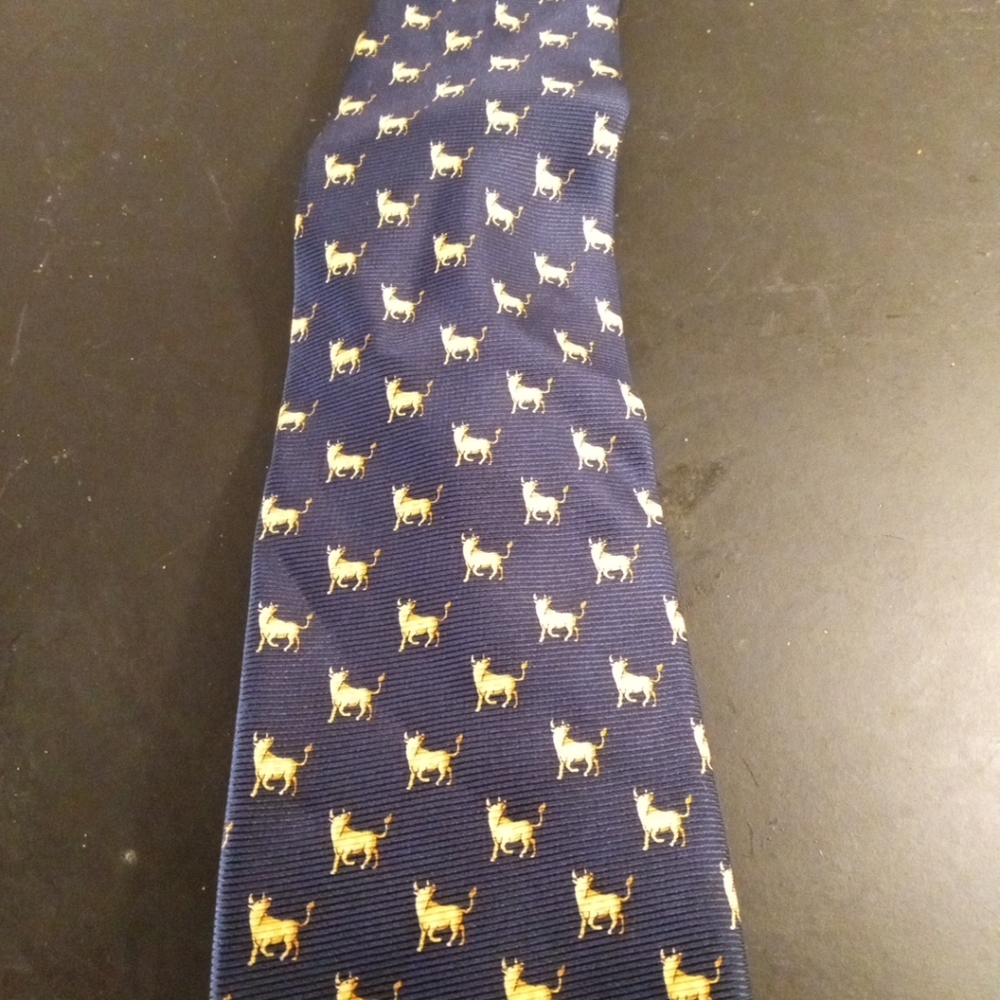 RARE Louis Philippe 100% Silk All Over Animal Print Royal Blue Tie From France